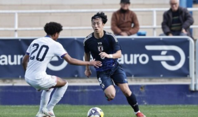 官方：比甲亨克续租大分三神中场保田坚心一年