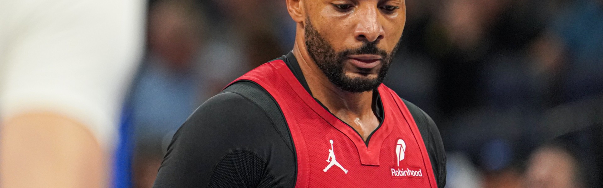 真人百家乐官方网站-有冷凝水导致比赛延期！鲍威尔：活久见 等待重新上场时也很煎熬